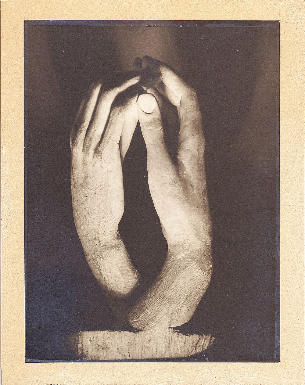 Albert Rudomine, Rodin, la Cathédrale , Fotographie, um 1938-image